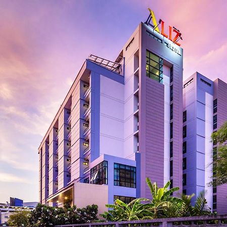 Aliz Hotel Nonthaburi Exterior photo