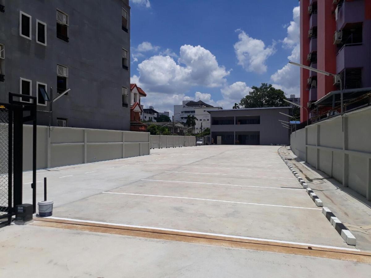Aliz Hotel Nonthaburi Exterior photo